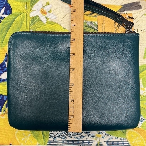 Brand New Patricia Nash Genuine Tooled Leather Blue Coral Cassini Wristlet - Picture 6 of 15